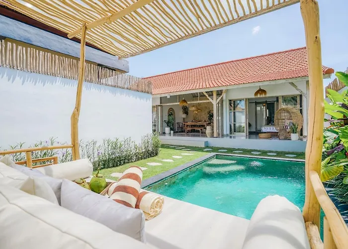 Villa Aarka - Chic Balinese Bohemian Retreat In Seminyak